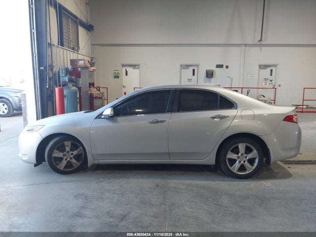 43650434 :رقم المزاد ، JH4CU2F41DC001524 vin ، 2013 Acura Tsx 2.4 مزاد بيع