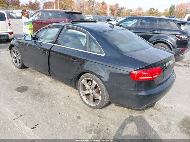 2011 AUDI A4 WAUFFAFL1BN048562 Photo 2