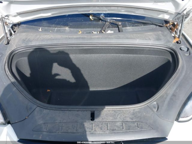 2023 TESLA MODEL X 7SAXCAE56PF404824 Photo 9