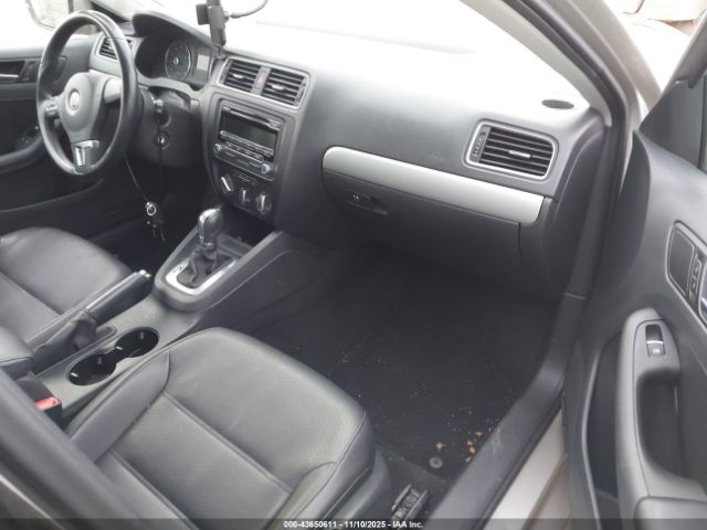 2014 VOLKSWAGEN JETTA 3VWD07AJ3EM208344 Photo 4