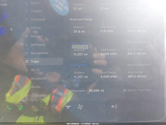 2023 TESLA MODEL Y 7SAYGAEE3PF949405 Photo 6