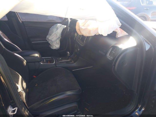 2019 DODGE CHARGER 2C3CDXGJ3KH619235 Photo 4