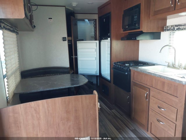 1UJBJ0BN1H17V0673 Jayco Jayflight