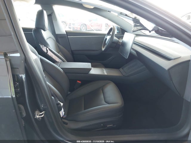 2025 TESLA MODEL 3 5YJ3E1EA1SF928250 Photo 4