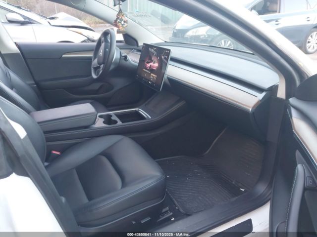 2022 TESLA MODEL 3 5YJ3E1EB2NF255806 Photo 4