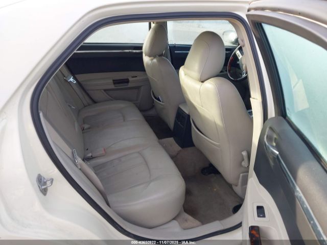 2007 CHRYSLER 300C 2C3KA63H67H897037 Photo 7