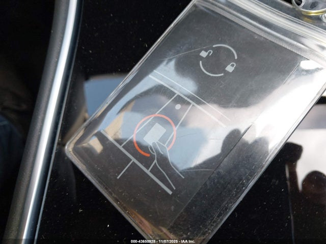 2021 TESLA MODEL Y 5YJYGDEE9MF067293 Photo 10