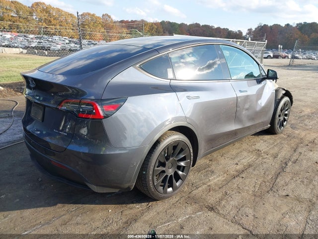 2021 TESLA MODEL Y 5YJYGDEE9MF067293 Photo 3