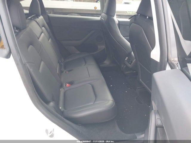 2023 TESLA MODEL Y 7SAYGDEE0PF789761 Photo 7