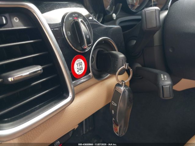 2016 PORSCHE PANAMERA E-HYBRID WP0AD2A75GL041328 Photo 10