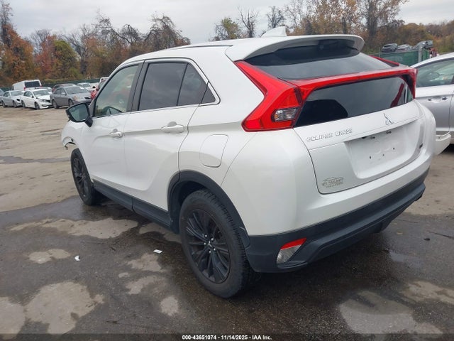 2020 MITSUBISHI ECLIPSE CROSS JA4AT4AA7LZ027829 Photo 2