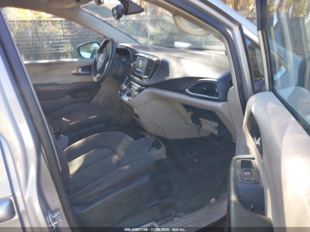 2017 CHRYSLER PACIFICA 2C4RC1CG4HR502976 Photo 4