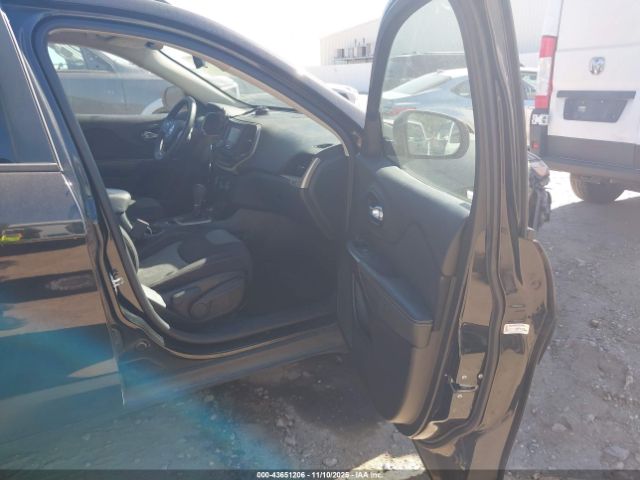 2016 JEEP CHEROKEE 1C4PJMAB7GW357721 Photo 4