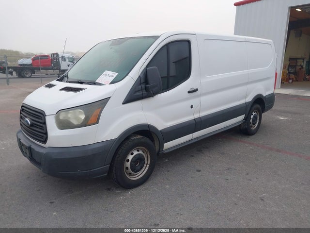 Ford Transit-150 2015 1FTNE1YM3FKA99284 Image 2