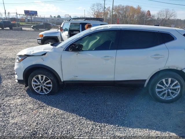 JN1BJ1AV7MW317401 Nissan Rogue Sport S Fwd Xtronic Cvt