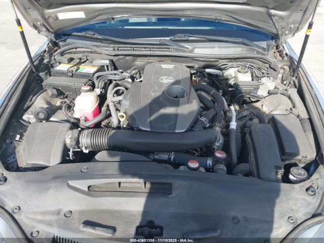 2016 LEXUS IS 200T JTHBA1D24G5011411 Photo 9