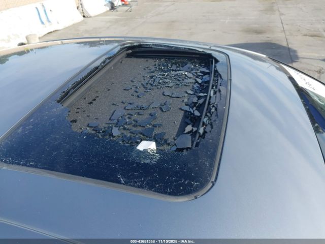 2016 LEXUS IS 200T JTHBA1D24G5011411 Photo 5