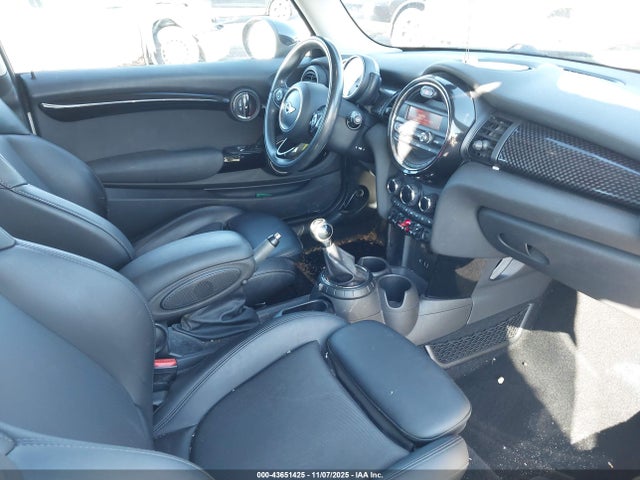 2015 MINI HARDTOP WMWXP7C52F2C60410 Photo 4