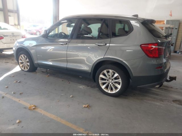 2013 BMW X3 5UXWX9C51D0A10593 Photo 2