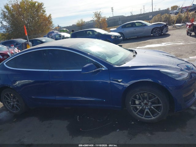 Tesla MODEL 3 2019 5YJ3E1EA9KF421242 Image 13