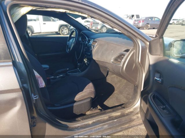 2012 CHRYSLER 200 1C3CCBBG3CN287758 Photo 4