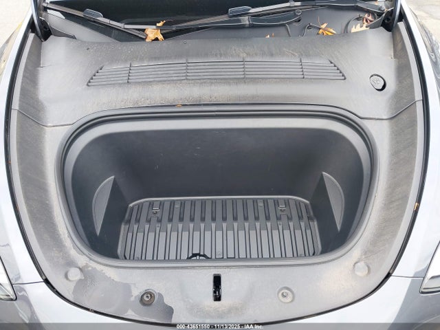 2023 TESLA MODEL Y 7SAYGDEF1PF833369 Photo 9