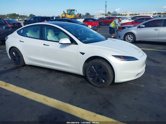 2024 TESLA MODEL 3 5YJ3E1EA8RF794203 Photo 0