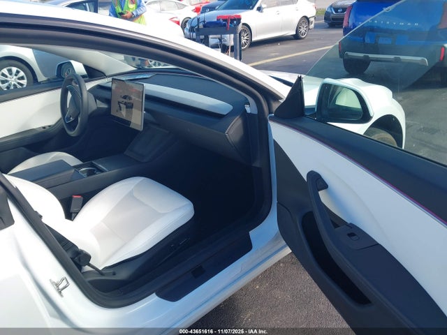 2024 TESLA MODEL 3 5YJ3E1EA8RF794203 Photo 4