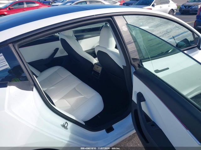 2024 TESLA MODEL 3 5YJ3E1EA8RF794203 Photo 7