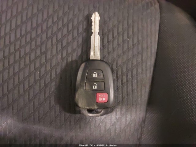 2019 Toyota Highlander Le მანქანა იყიდება აუქციონზე, vin: 5TDBZRFH8KS966175, აუქციონის ნომერი: 43651742