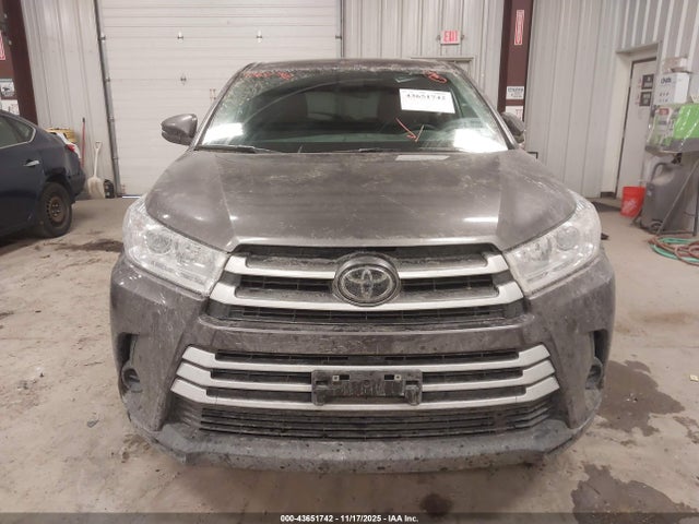 2019 Toyota Highlander Le მანქანა იყიდება აუქციონზე, vin: 5TDBZRFH8KS966175, აუქციონის ნომერი: 43651742