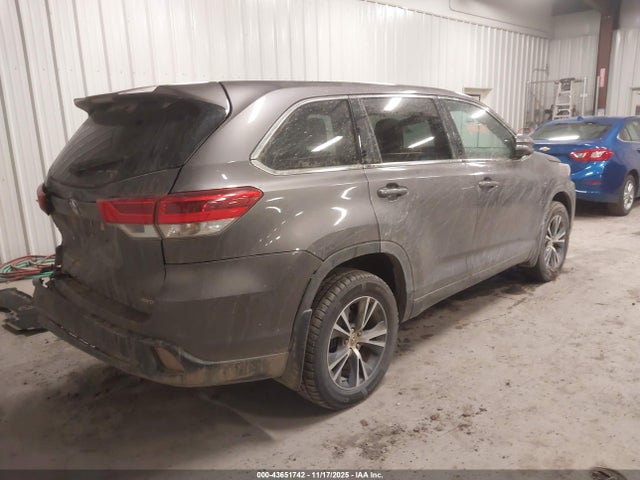 2019 Toyota Highlander Le მანქანა იყიდება აუქციონზე, vin: 5TDBZRFH8KS966175, აუქციონის ნომერი: 43651742