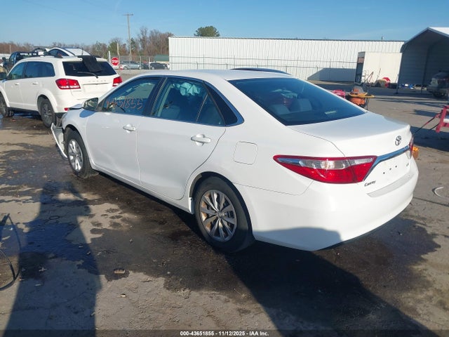Toyota CAMRY LE 2017 4T1BF1FK7HU809730 Image 3
