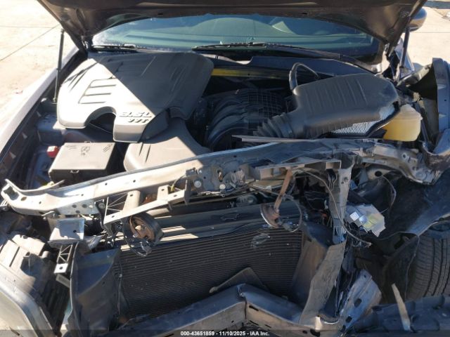 2019 CHRYSLER 300 2C3CCABG4KH548865 Photo 9