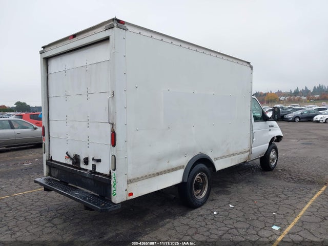 Ford E-350 Cutaway 2014 1FDWE3FLXEDA60829 Image 4