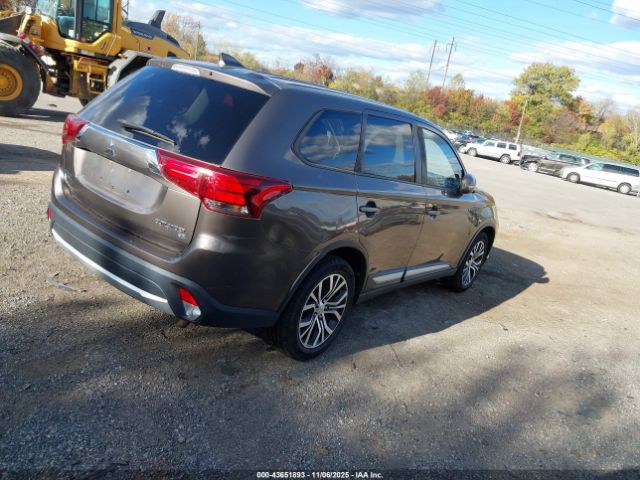 2018 MITSUBISHI OUTLANDER JA4AZ3A36JZ053376 Photo 3