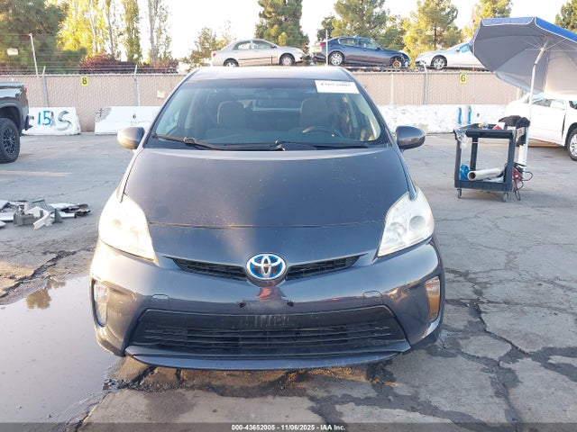 Toyota Prius Two 2014 JTDKN3DU0E0368386 Image 13