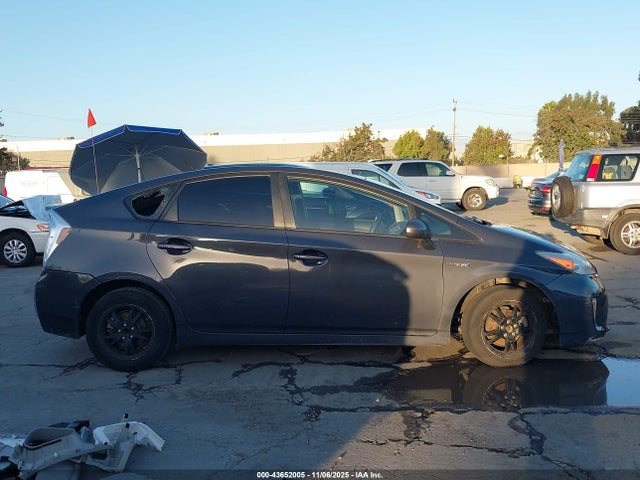 Toyota Prius Two 2014 JTDKN3DU0E0368386 Image 14