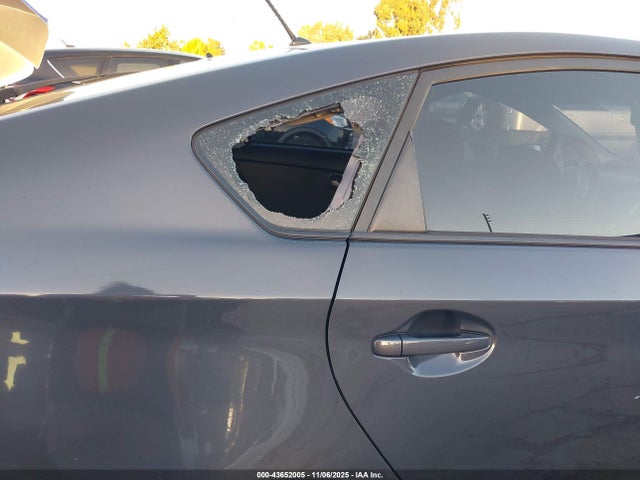 Toyota Prius Two 2014 JTDKN3DU0E0368386 Image 6