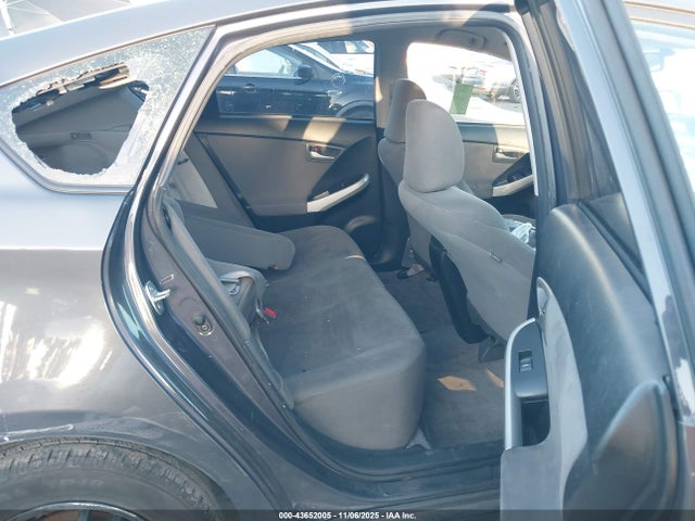 Toyota Prius Two 2014 JTDKN3DU0E0368386 Image 8