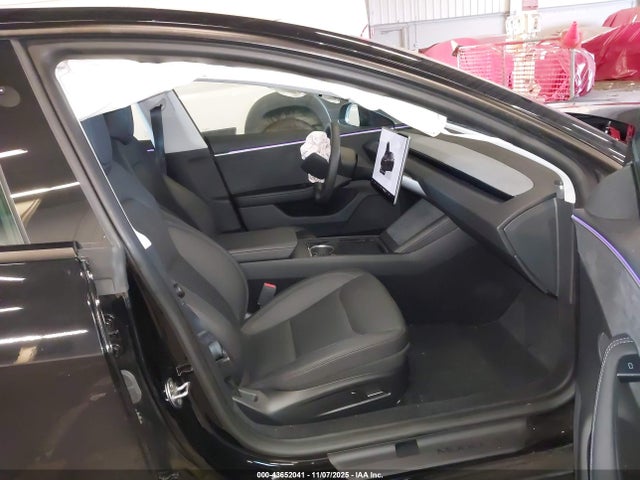 2025 TESLA MODEL 3 5YJ3E1EB7SF904415 Photo 4
