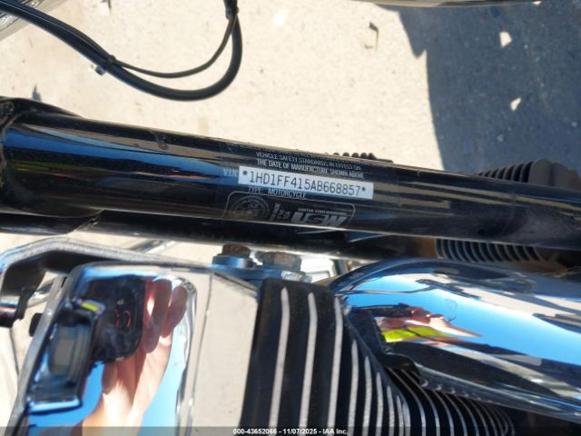 2010 HARLEY-DAVIDSON FLHTC 1HD1FF415AB668857 Photo 9