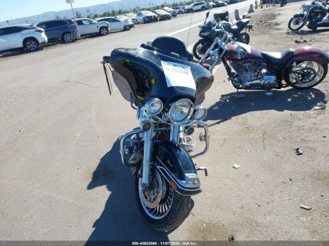 2010 HARLEY-DAVIDSON FLHTC 1HD1FF415AB668857 Photo 4