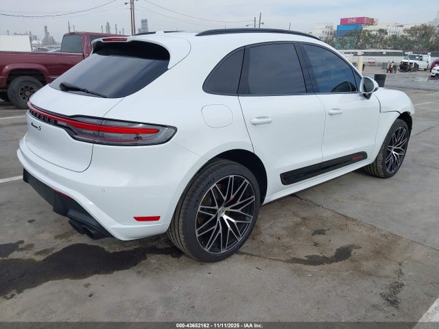 2023 PORSCHE MACAN WP1AG2A52PLB38135 Photo 3