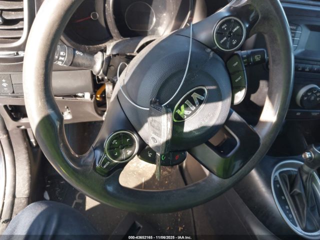 2015 KIA SOUL KNDJP3A52F7181579 Photo 10