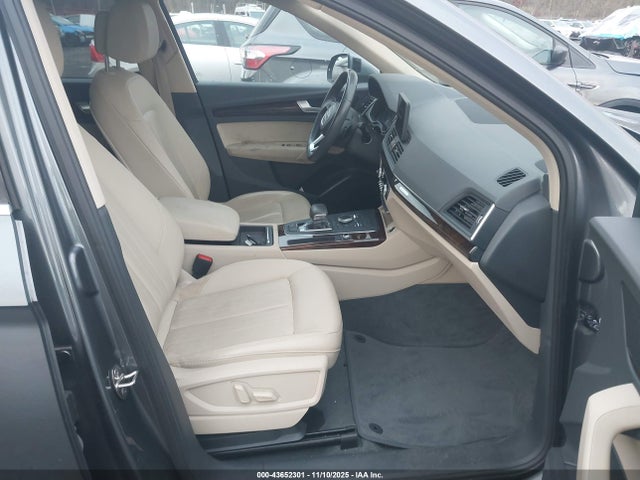 2019 AUDI Q5 WA1ANAFY2K2142408 Photo 4