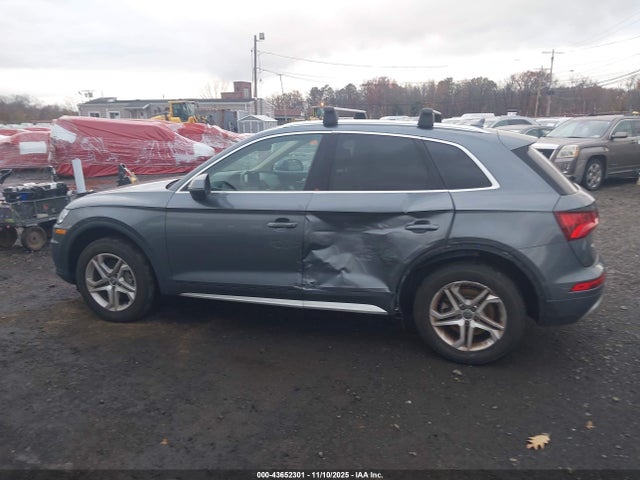 2019 AUDI Q5 WA1ANAFY2K2142408 Photo 5
