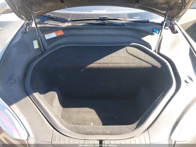 2015 TESLA MODEL S 5YJSA1H2XFF086154 Photo 9