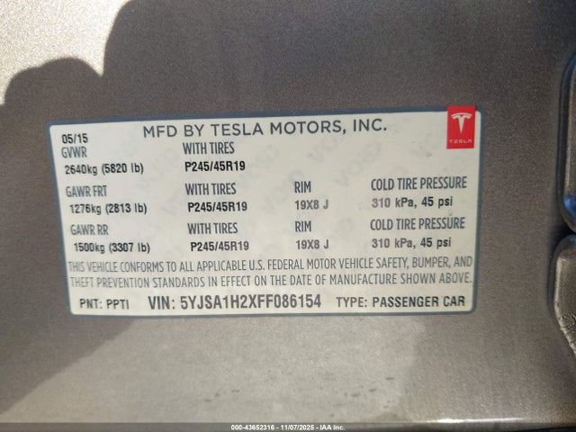 2015 TESLA MODEL S 5YJSA1H2XFF086154 Photo 8