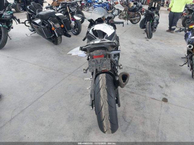 2024 BMW S 1000 WB10E6302R6K12177 Photo 5